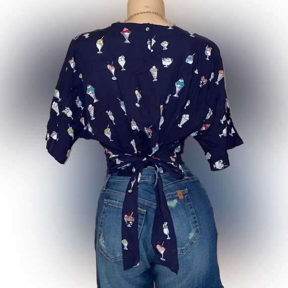 Zara women’s shirt blouse Medium top ice cream sundae print tie navy blue - Picture 5 of 9